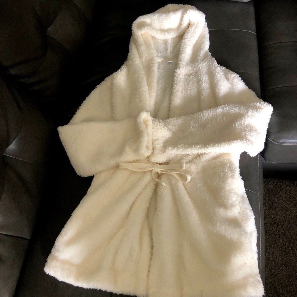 Old Navy Fluffy Robe Top with Hood